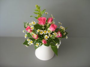 Rose & Daisy Jug - £28.00