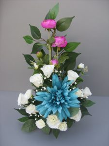 Turquoise Daisy, Rose & Carnations - £28.00