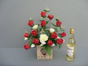 Valentine Roses & White Wine - £26.00