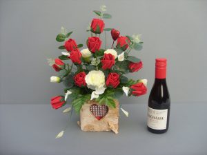 Valentine Roses & Red Wine - £26.00